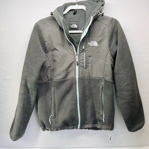 The North Face Charcoal Polartec Fleece‎ Jacket
